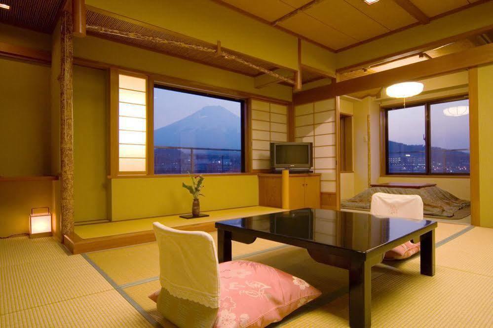 Fujisan Onsen Bessho Sasa Hotel Fujiyoshida Exterior foto