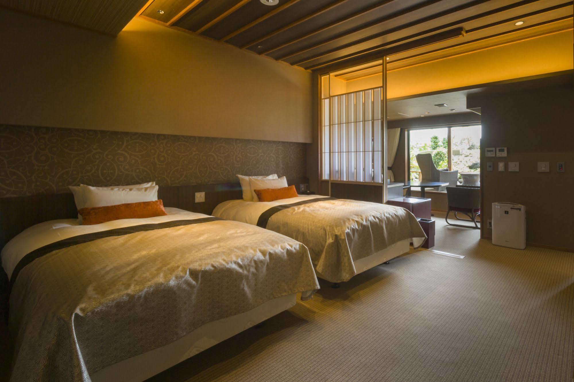 Fujisan Onsen Bessho Sasa Hotel Fujiyoshida Exterior foto