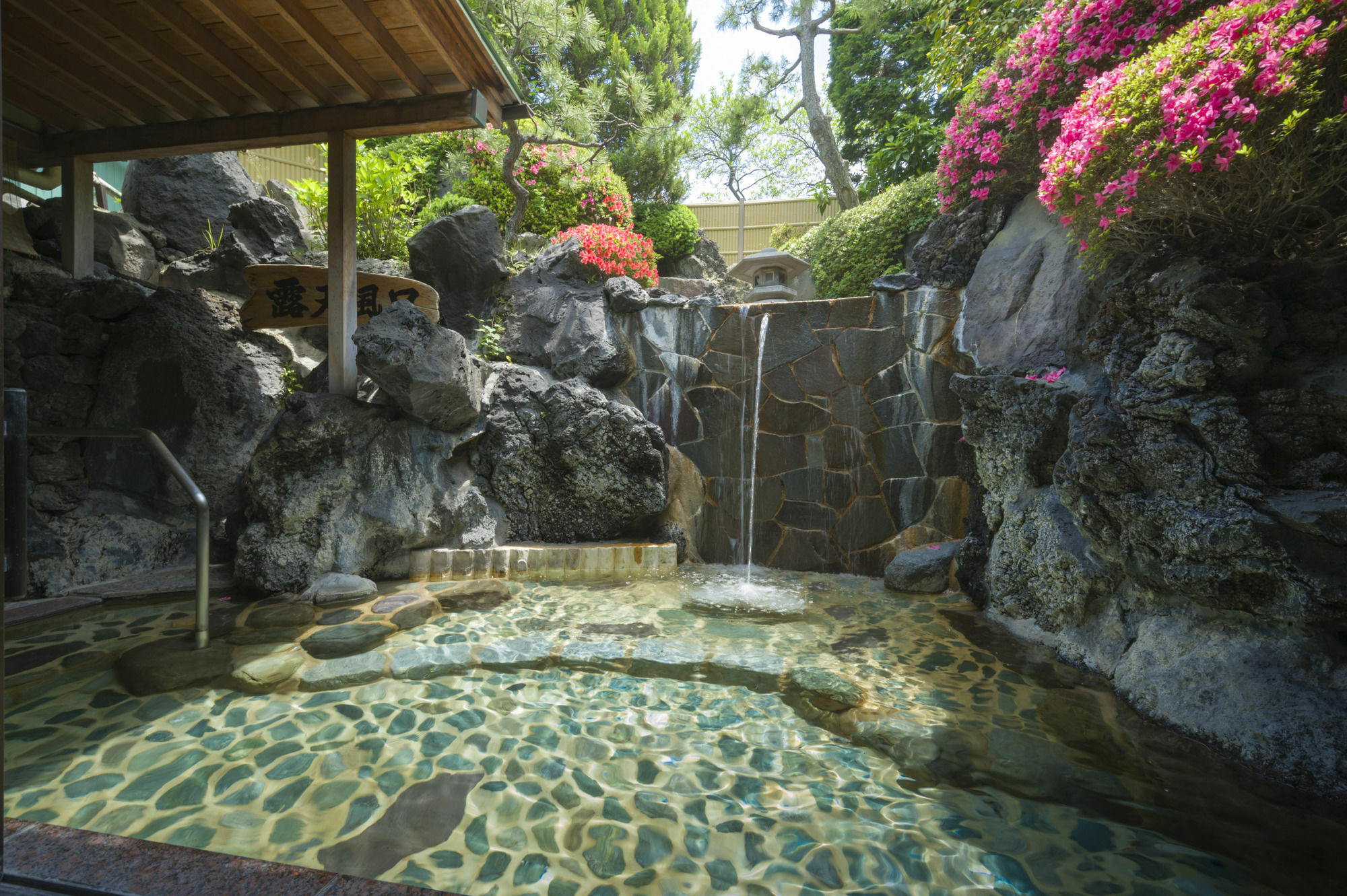 Fujisan Onsen Bessho Sasa Hotel Fujiyoshida Exterior foto